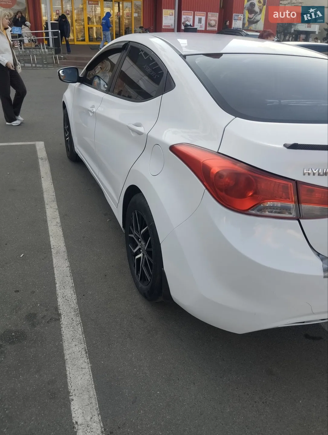 2013 Hyundai Elantra - мініатюра 5