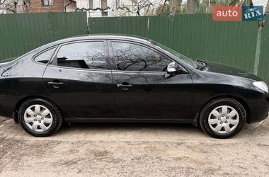 Седан Hyundai Elantra 2011 в Киеве