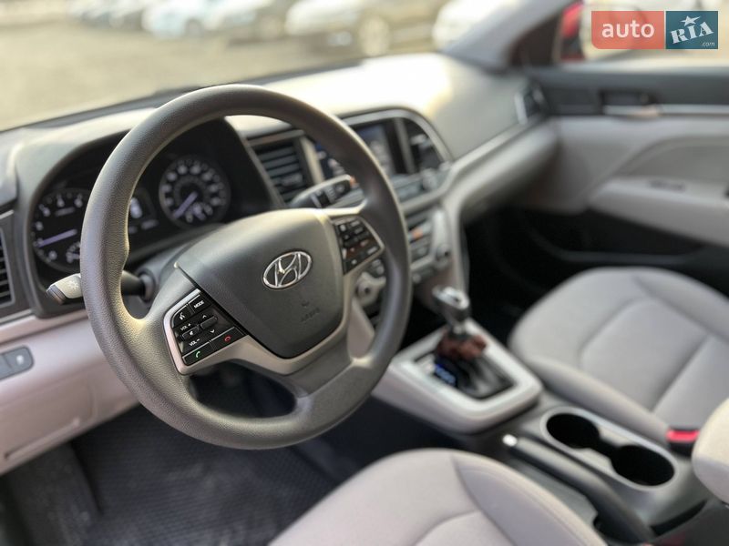 Седан Hyundai Elantra 2018 в Стрые