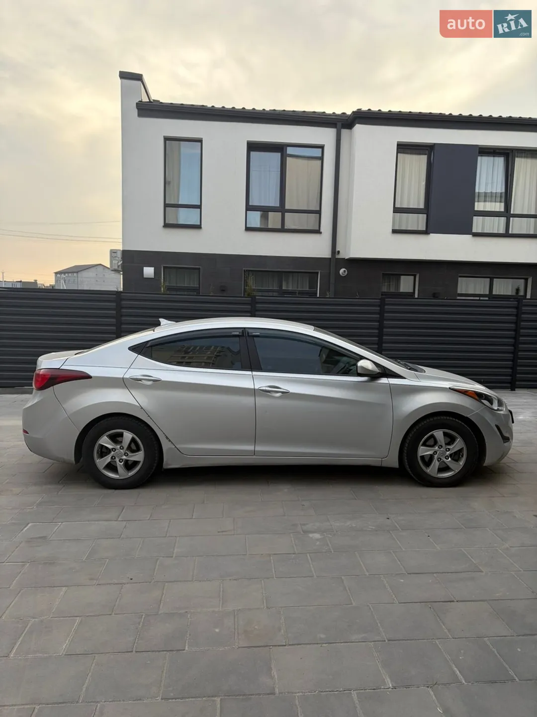 2014 Hyundai Elantra - мініатюра 14