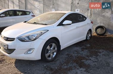 Седан Hyundai Elantra 2013 в Киеве