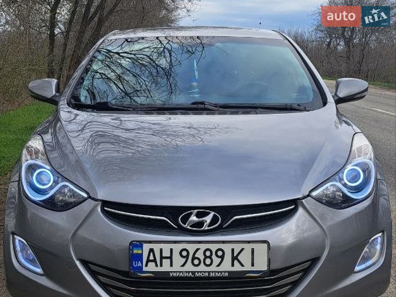 Hyundai Elantra 2011