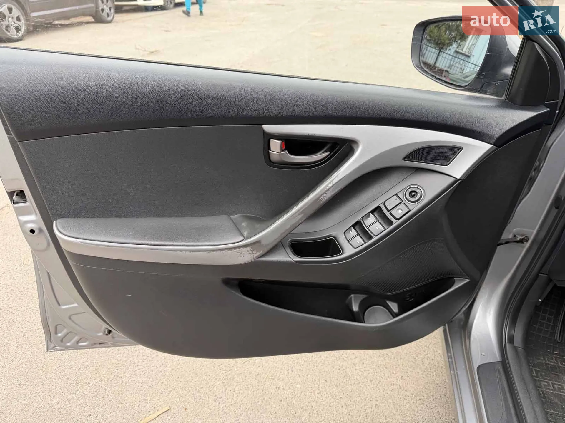 2011 Hyundai Elantra - мініатюра 11