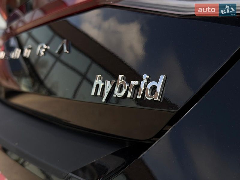 Седан Hyundai Elantra 2022 в Луцке