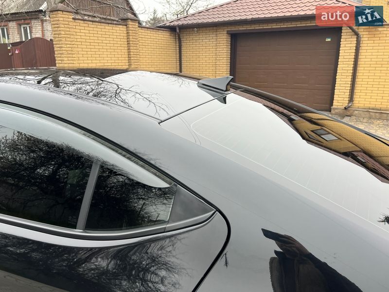 Седан Hyundai Elantra 2017 в Запорожье