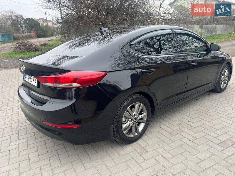 Седан Hyundai Elantra 2017 в Запорожье