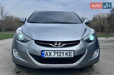 Седан Hyundai Elantra 2013 в Харкові