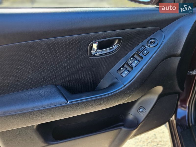 Седан Hyundai Elantra 2010 в Харькове