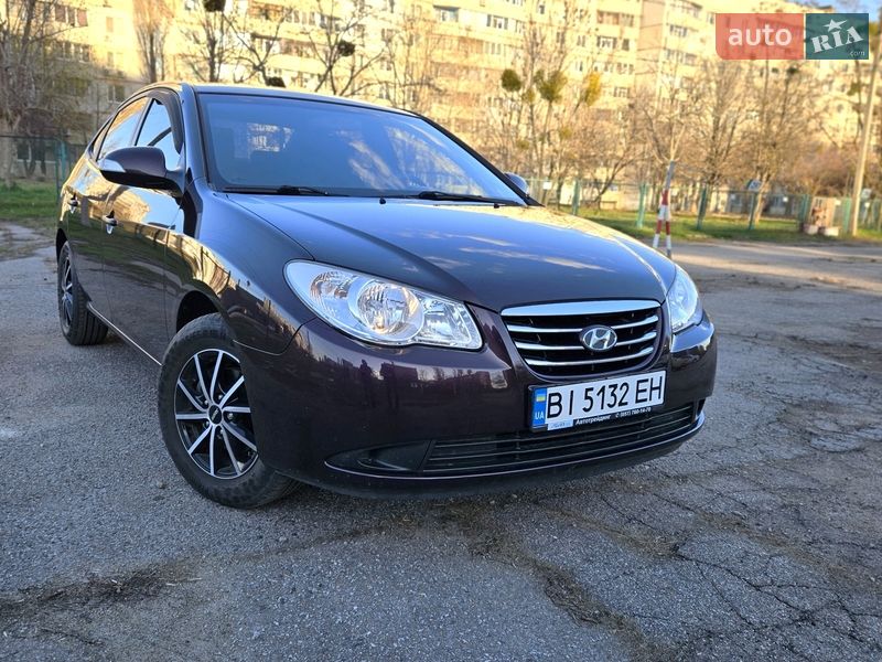 Седан Hyundai Elantra 2010 в Харькове