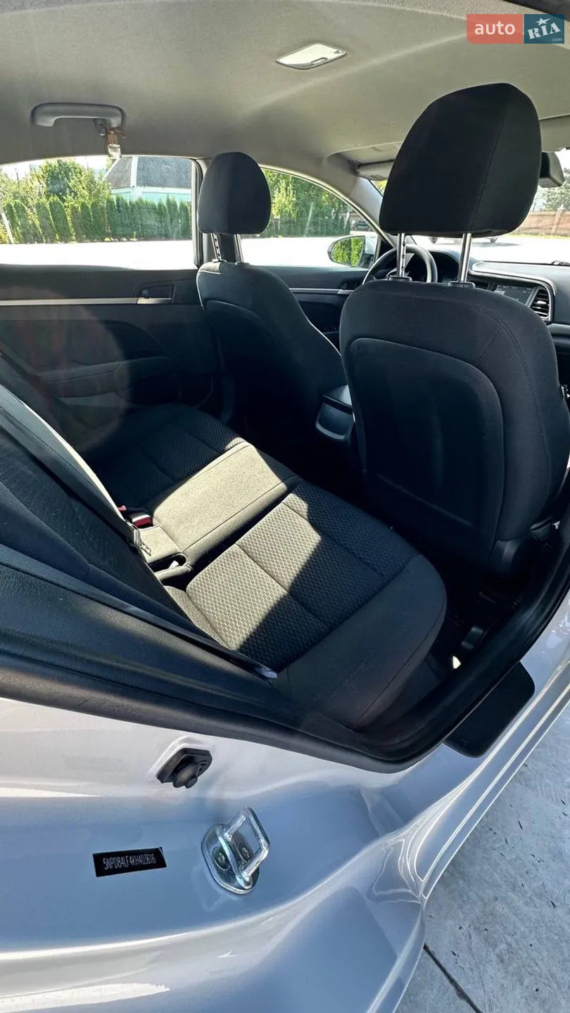 2018 Hyundai Elantra - мініатюра 22