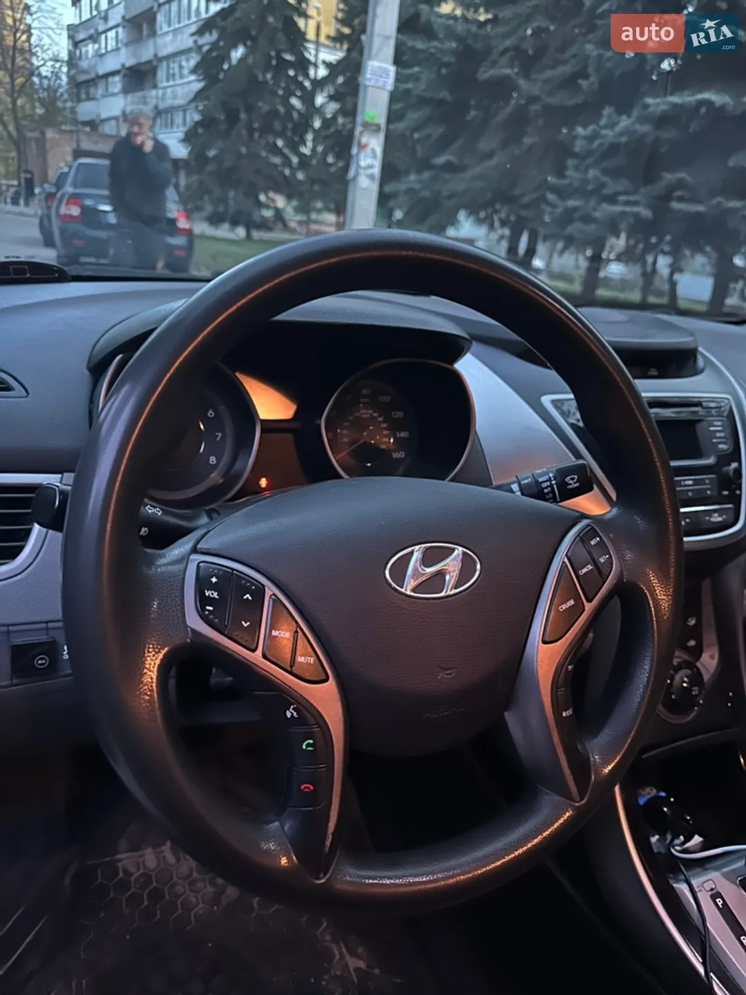 2014 Hyundai Elantra - мініатюра 5