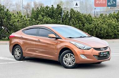 Седан Hyundai Elantra 2011 в Києві