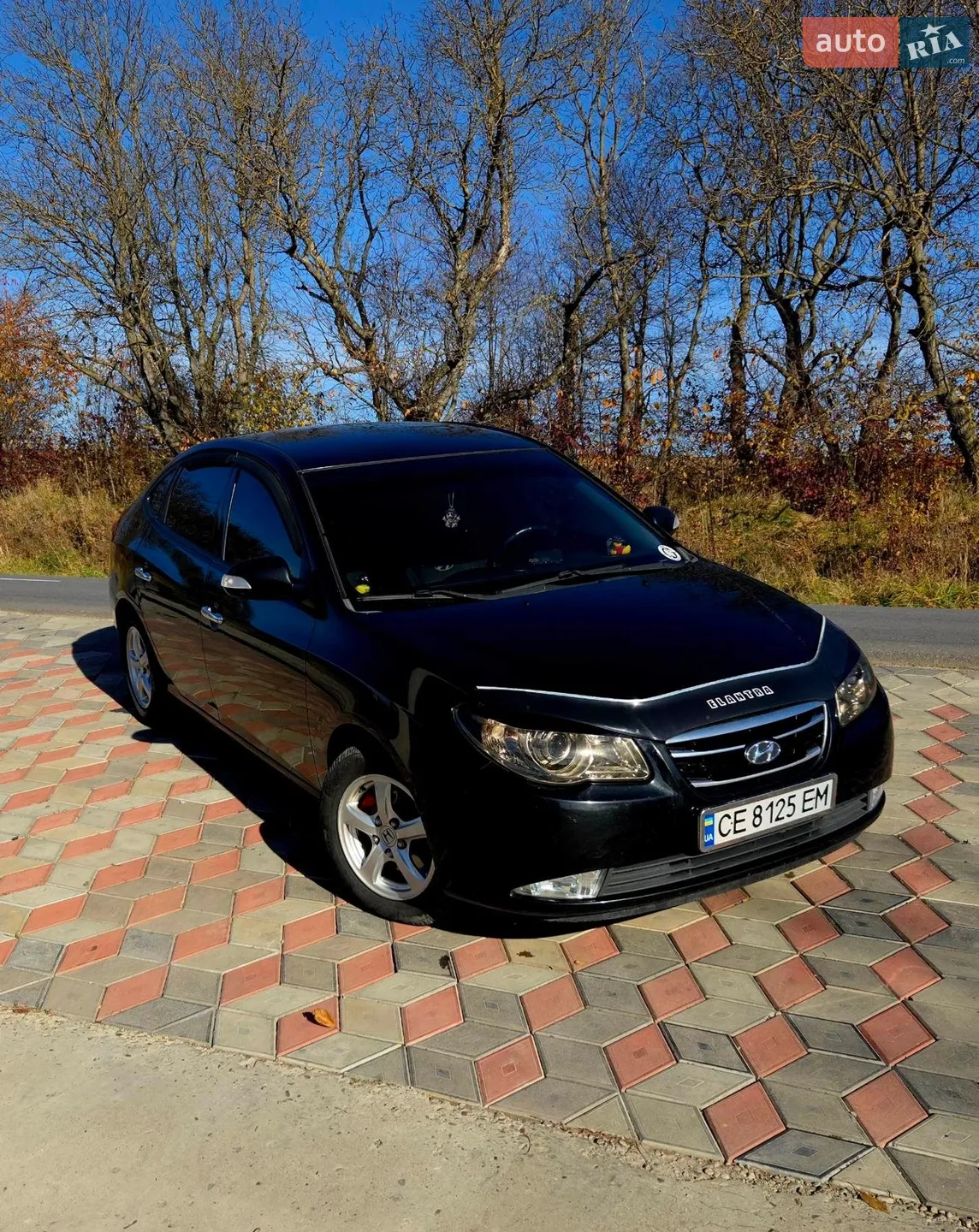 2011 Hyundai Elantra - фото 1