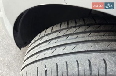 Седан Hyundai Elantra 2018 в Киеве