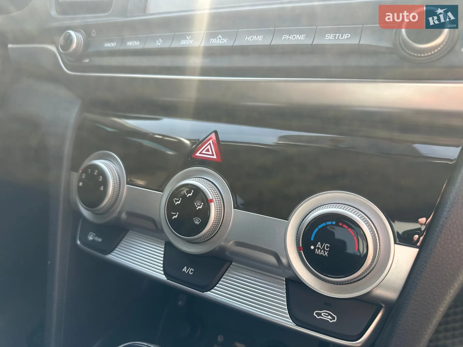 2019 Hyundai Elantra - мініатюра 44
