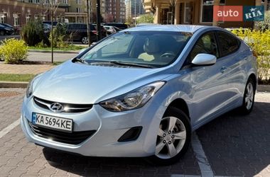 Седан Hyundai Elantra 2011 в Києві
