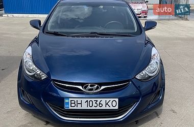Седан Hyundai Elantra 2012 в Великодолинському