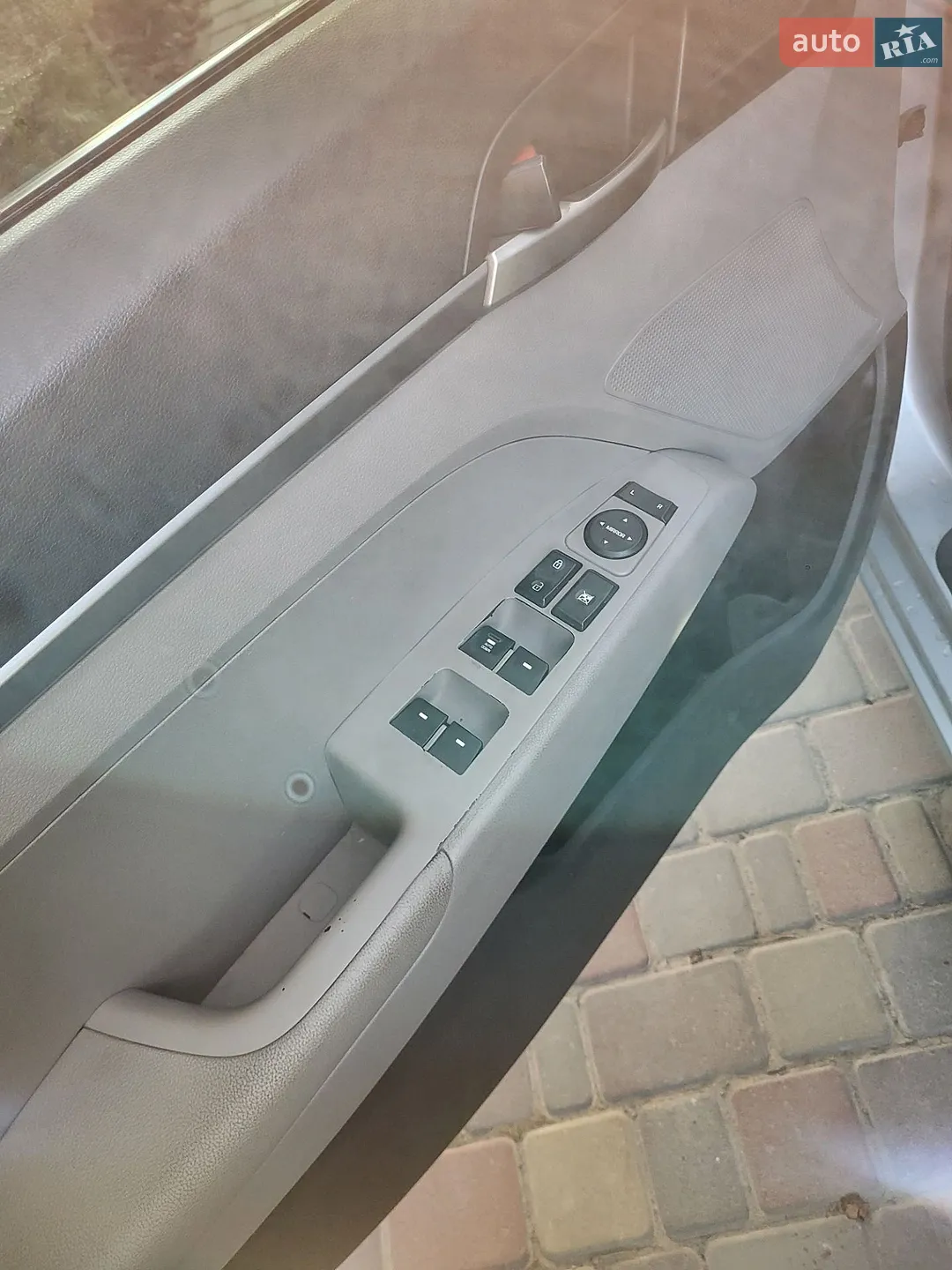 2017 Hyundai Elantra - мініатюра 55