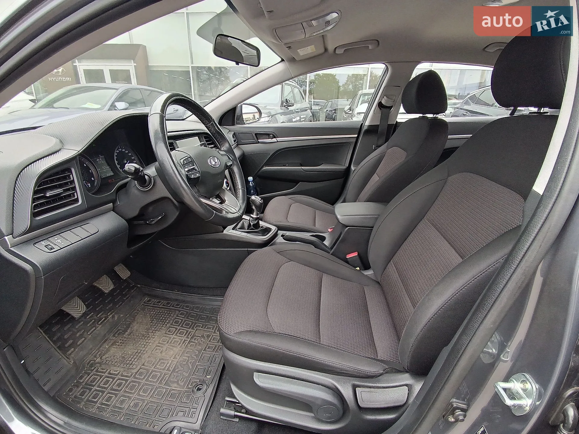 2019 Hyundai Elantra - мініатюра 17