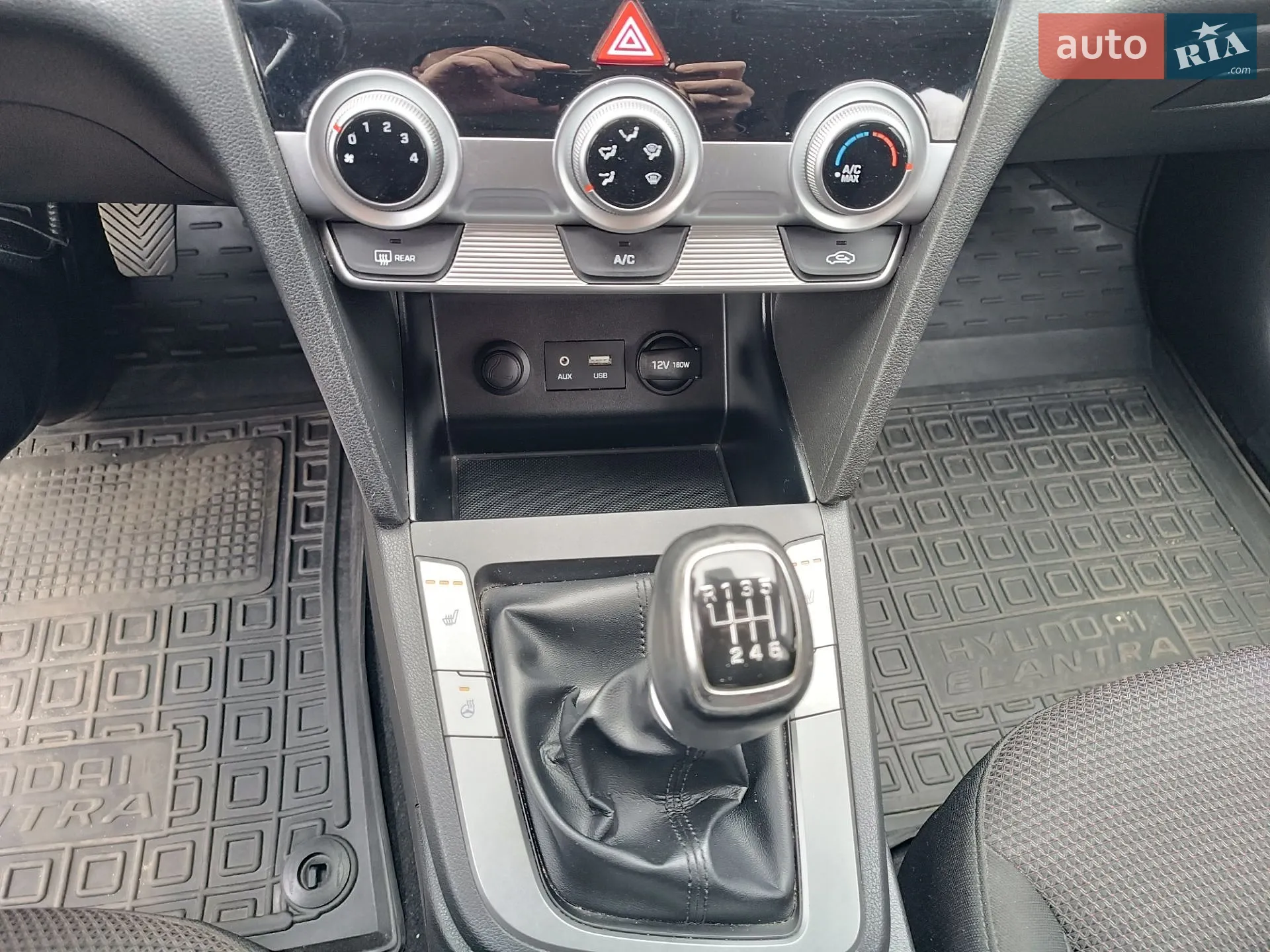 2019 Hyundai Elantra - мініатюра 27
