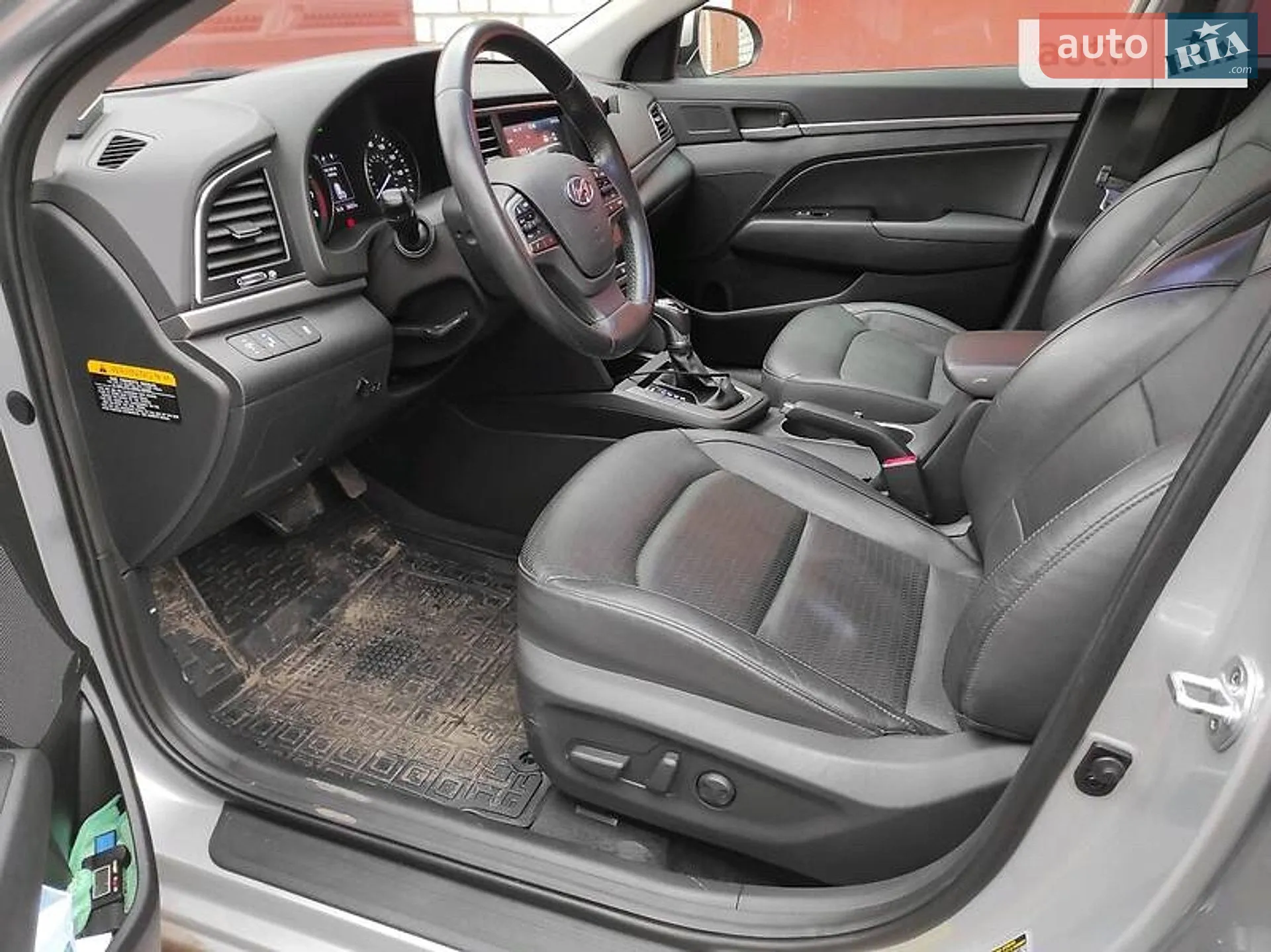 2016 Hyundai Elantra - мініатюра 5