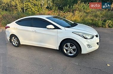 Седан Hyundai Elantra 2013 в Вишгороді