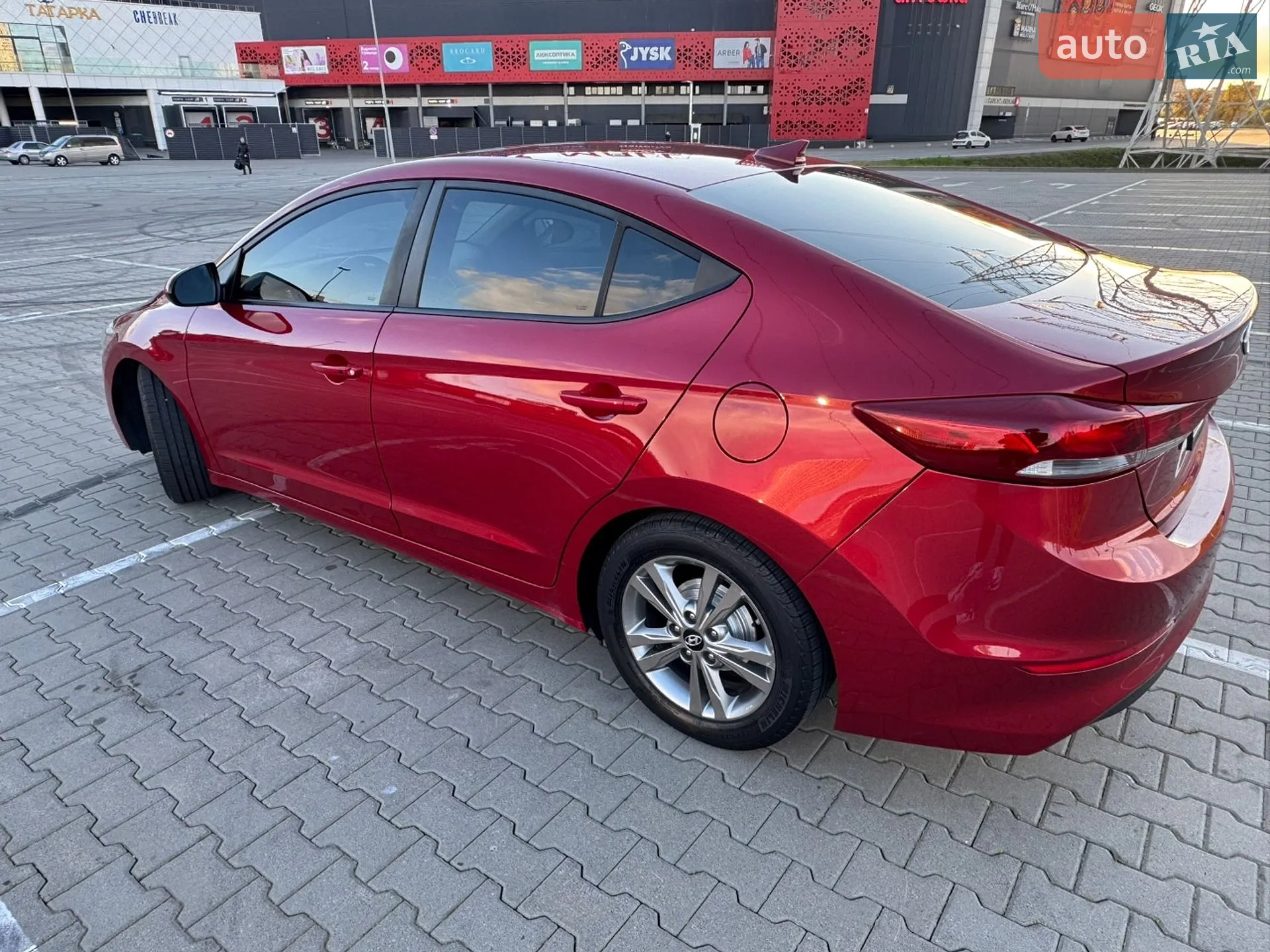 2016 Hyundai Elantra - мініатюра 9