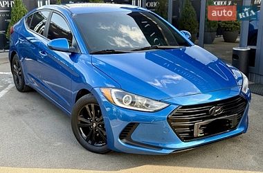 Седан Hyundai Elantra 2018 в Києві