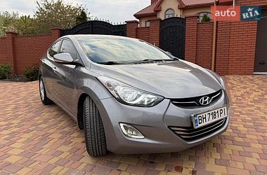Седан Hyundai Elantra 2012 в Одессе