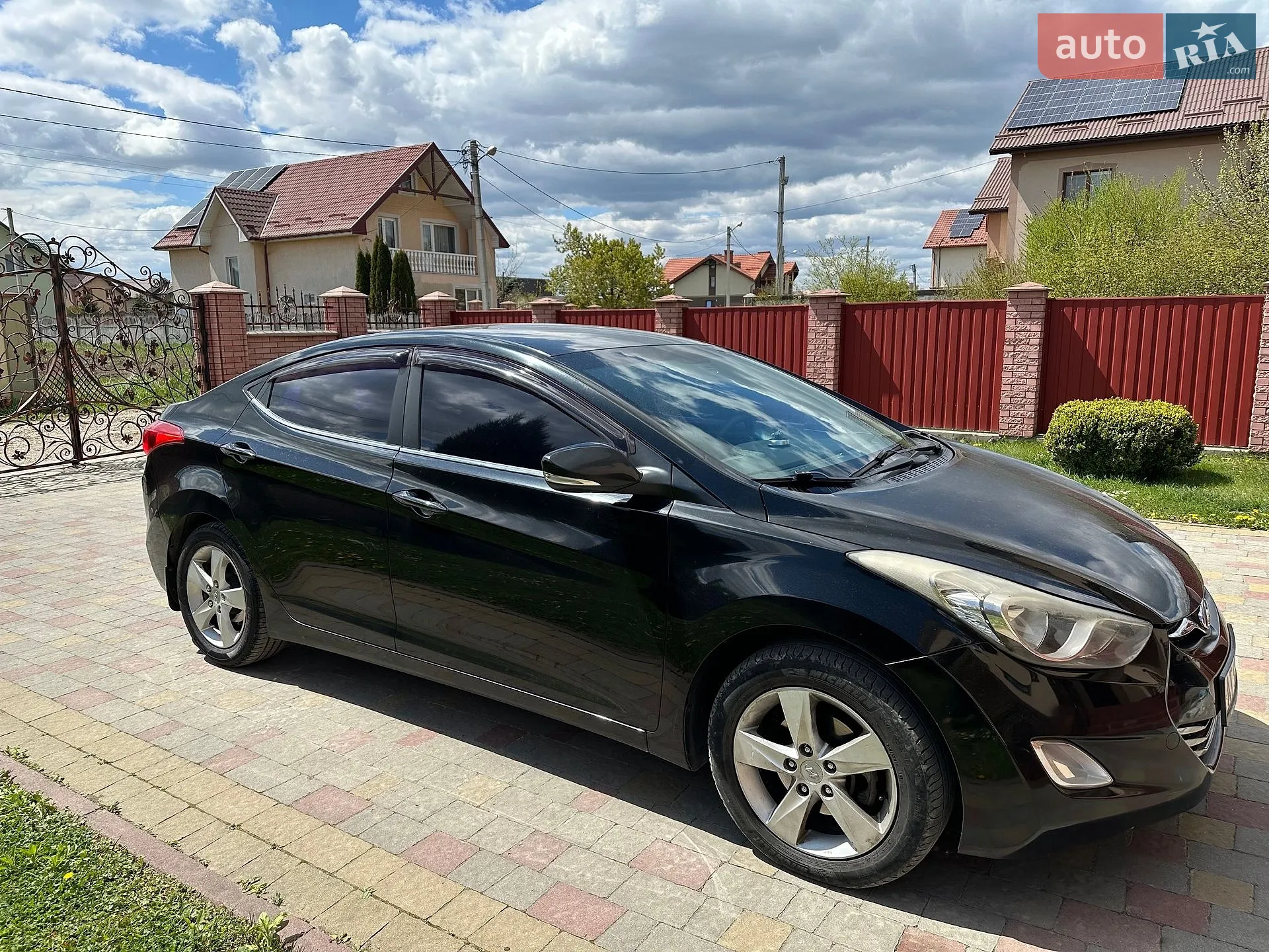 2013 Hyundai Elantra - фото 1