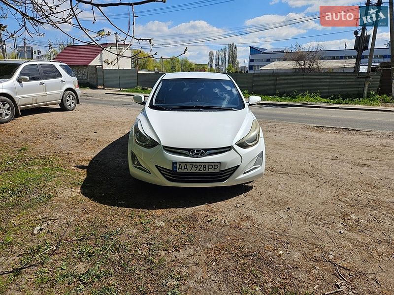 Hyundai Elantra 2015
