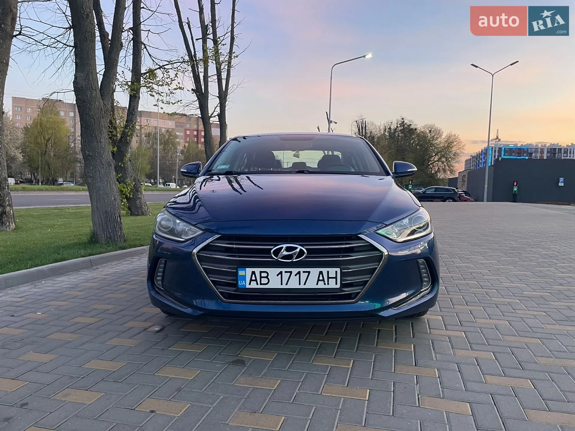 2016 Hyundai Elantra - мініатюра 13