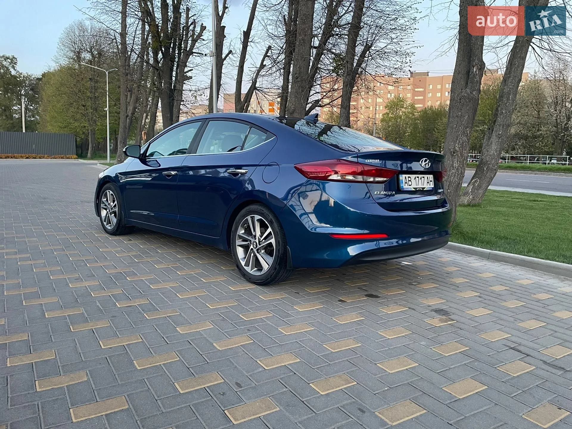 2016 Hyundai Elantra - мініатюра 10