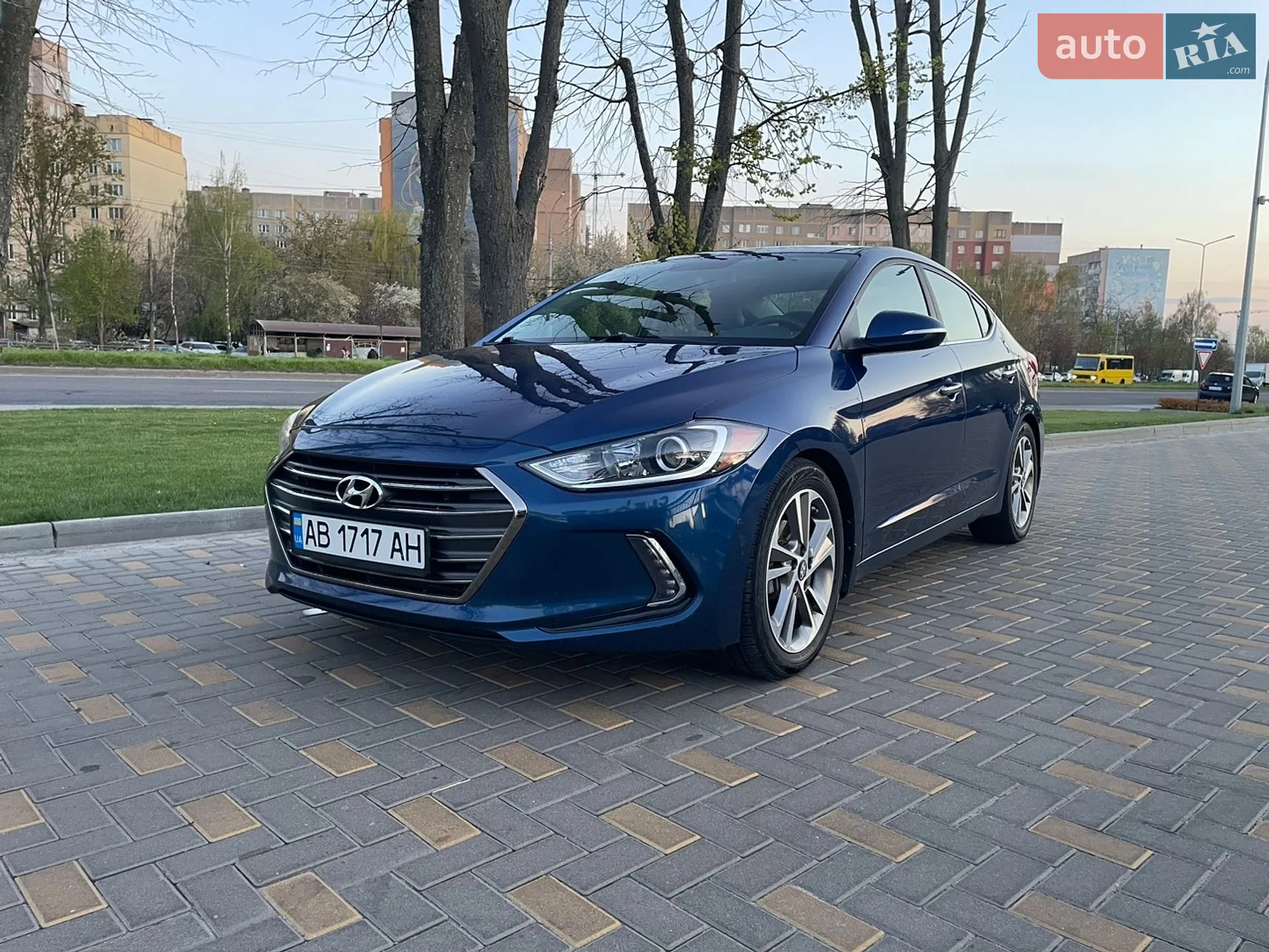 2016 Hyundai Elantra - мініатюра 3