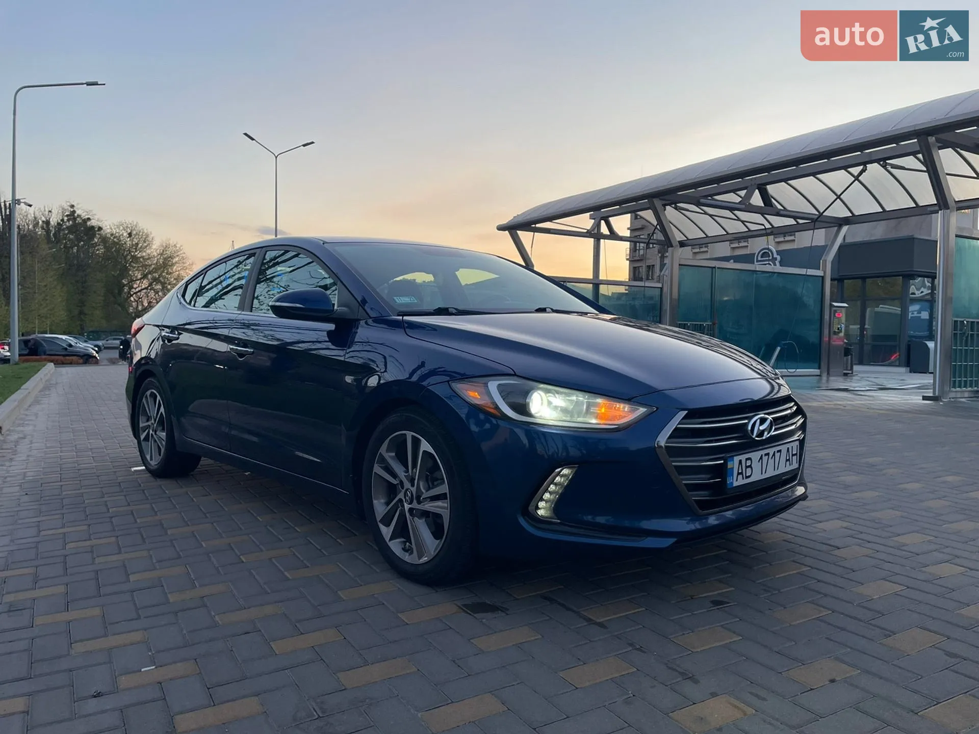 2016 Hyundai Elantra - мініатюра 4