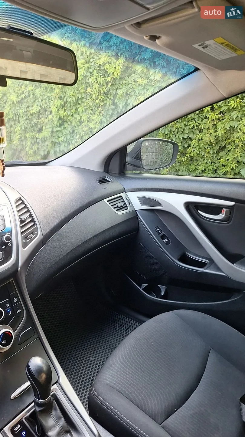 2014 Hyundai Elantra - мініатюра 12