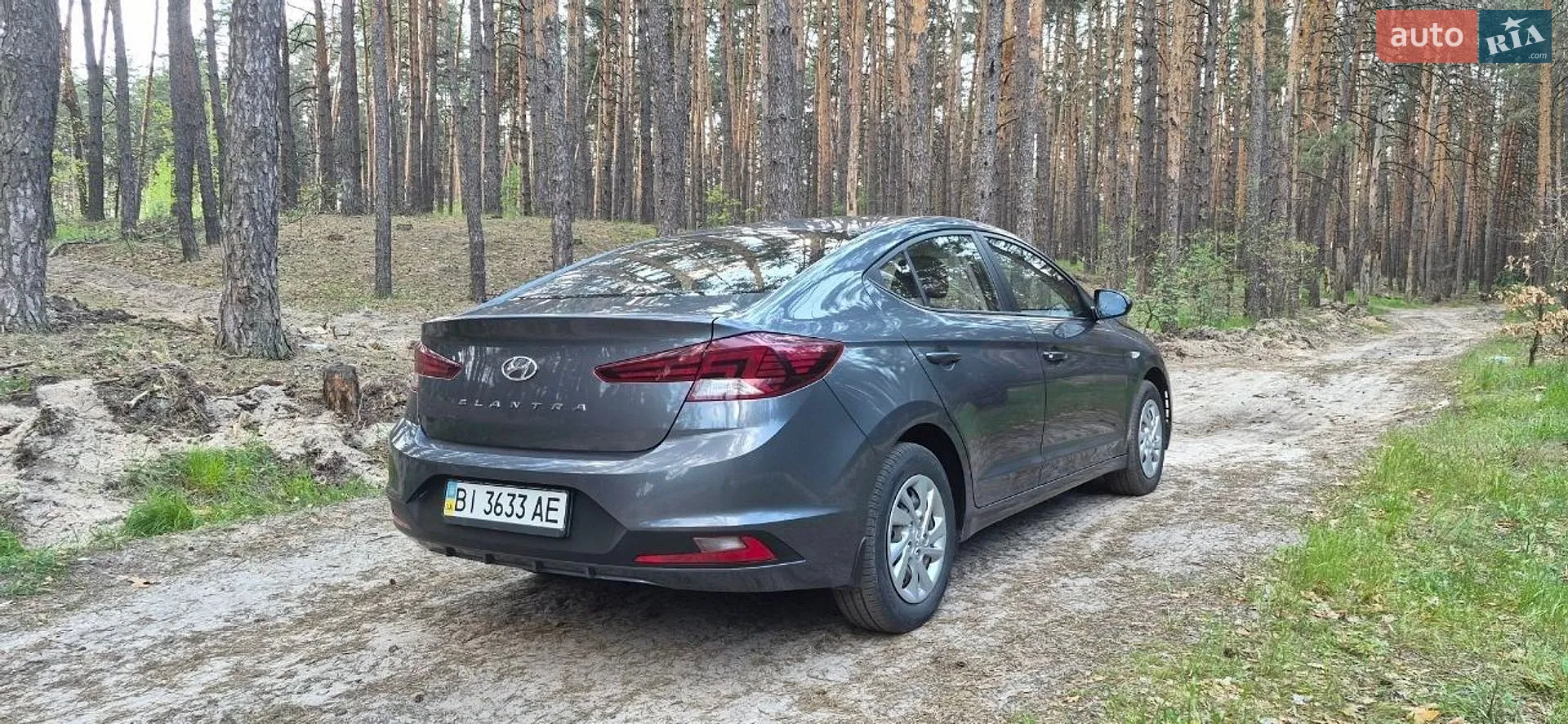 2019 Hyundai Elantra - мініатюра 5