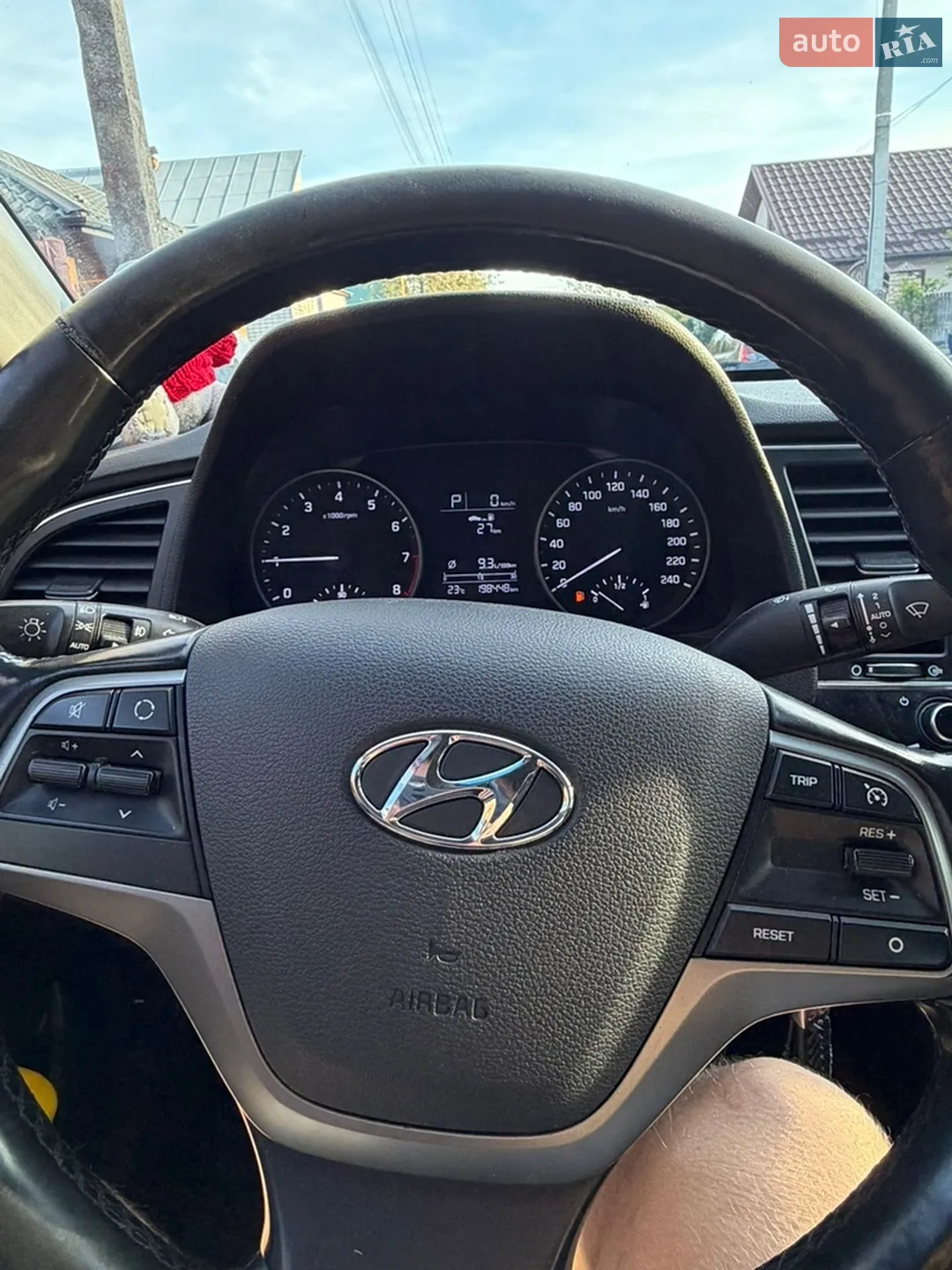 2017 Hyundai Elantra - мініатюра 6