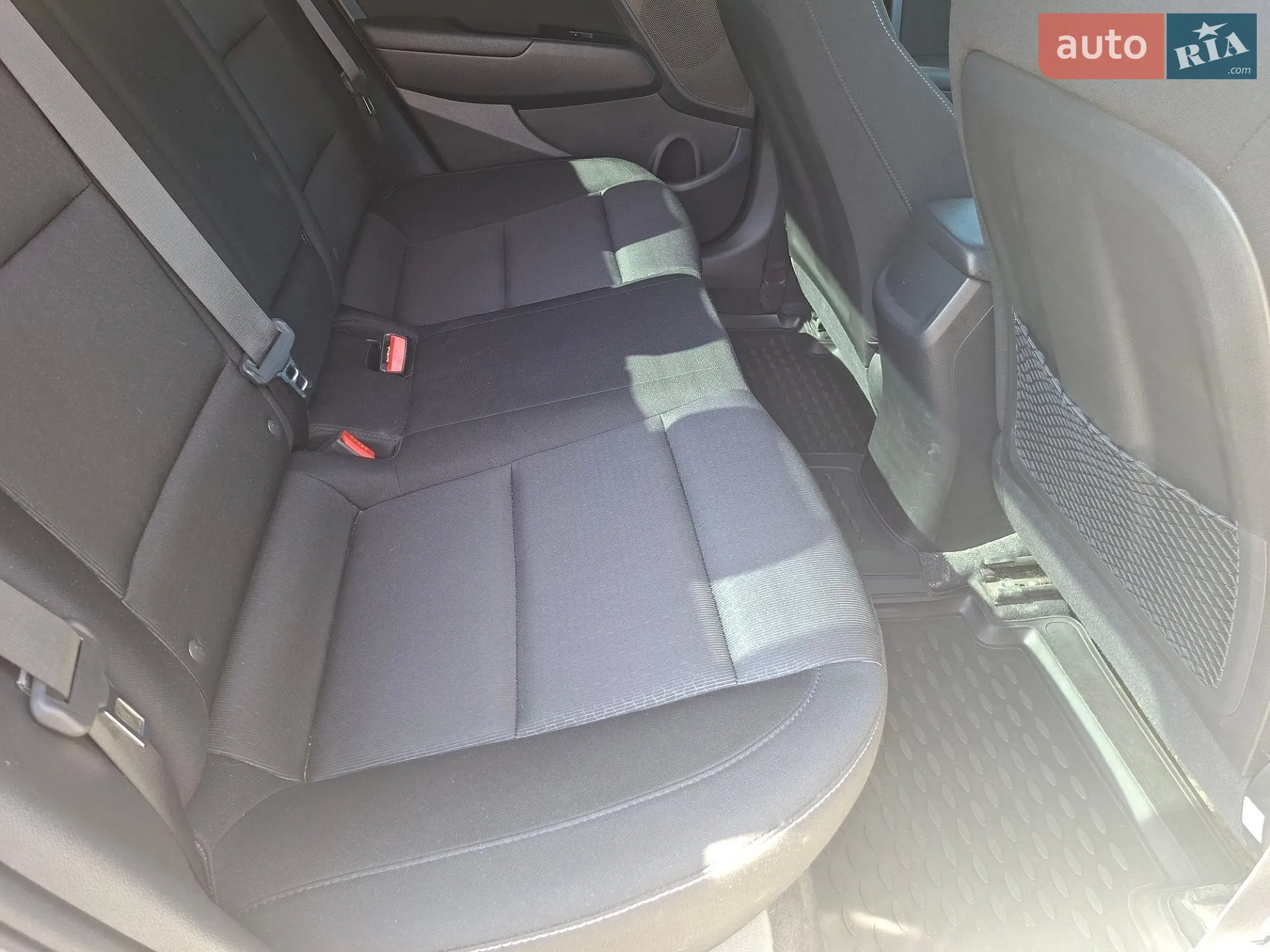 2018 Hyundai Elantra - мініатюра 33
