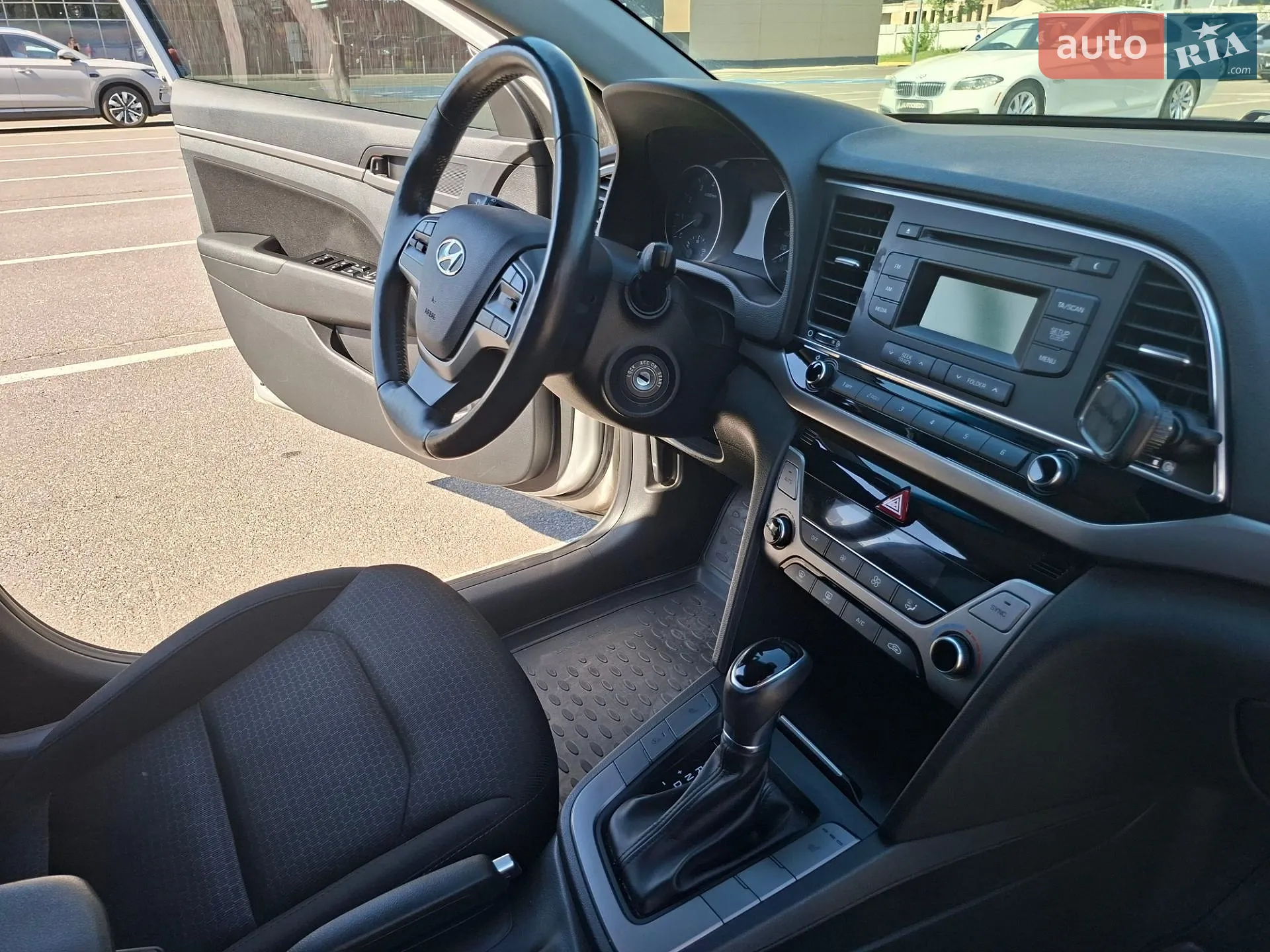 2018 Hyundai Elantra - мініатюра 20