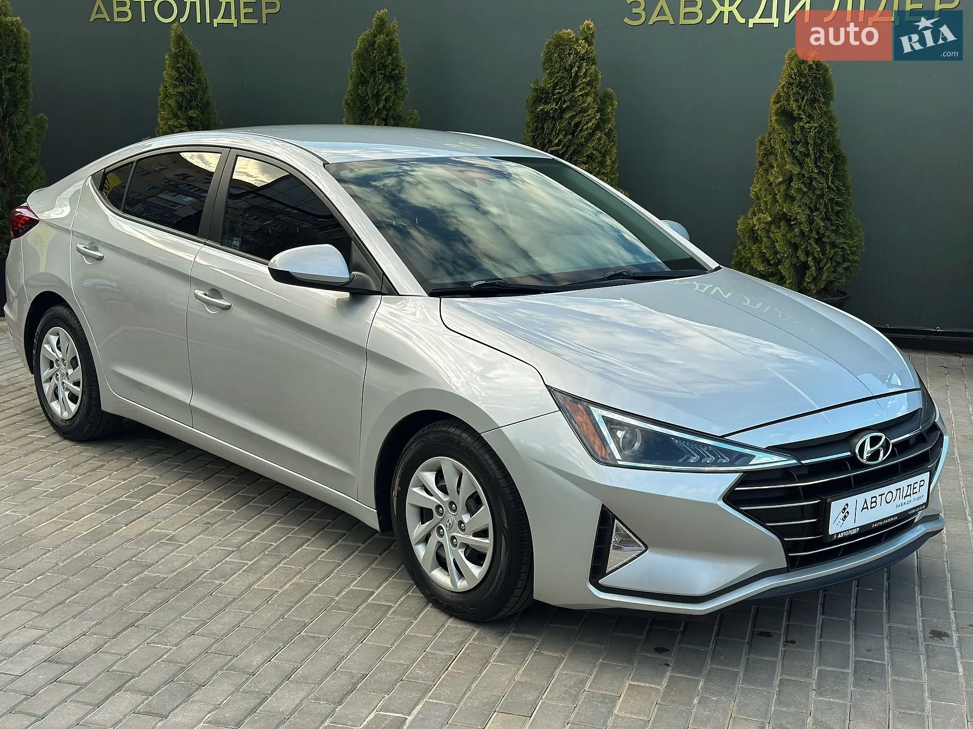 2019 Hyundai Elantra - мініатюра 3