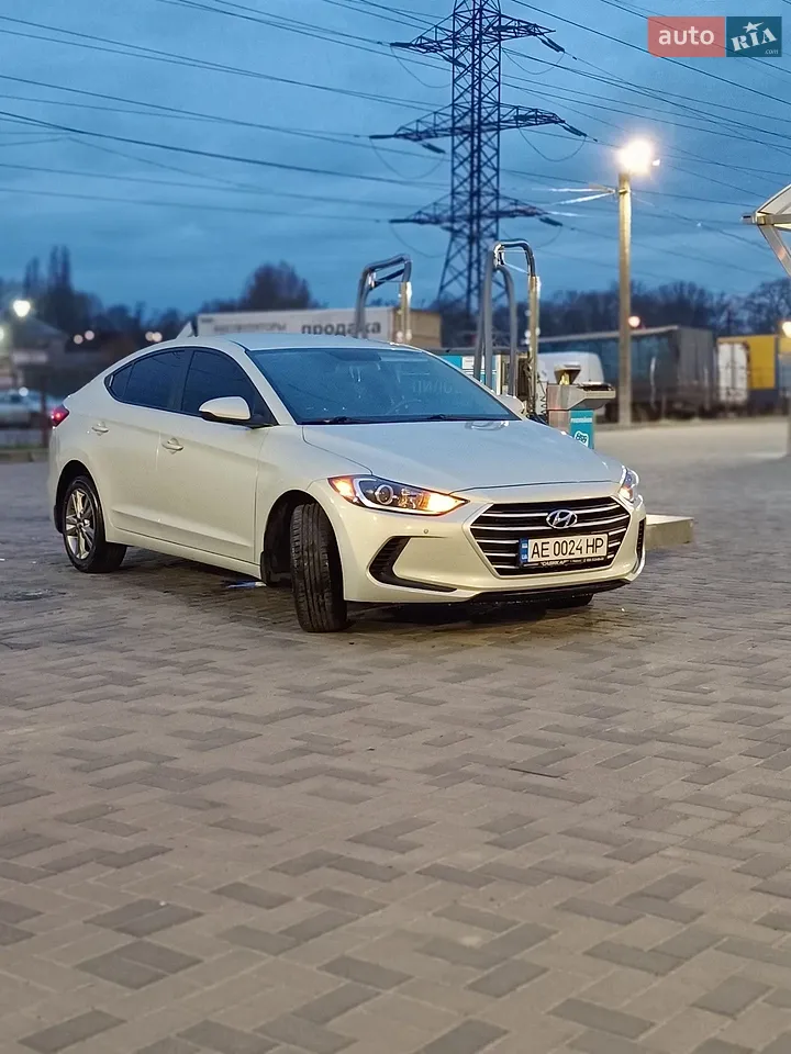 2018 Hyundai Elantra - мініатюра 48