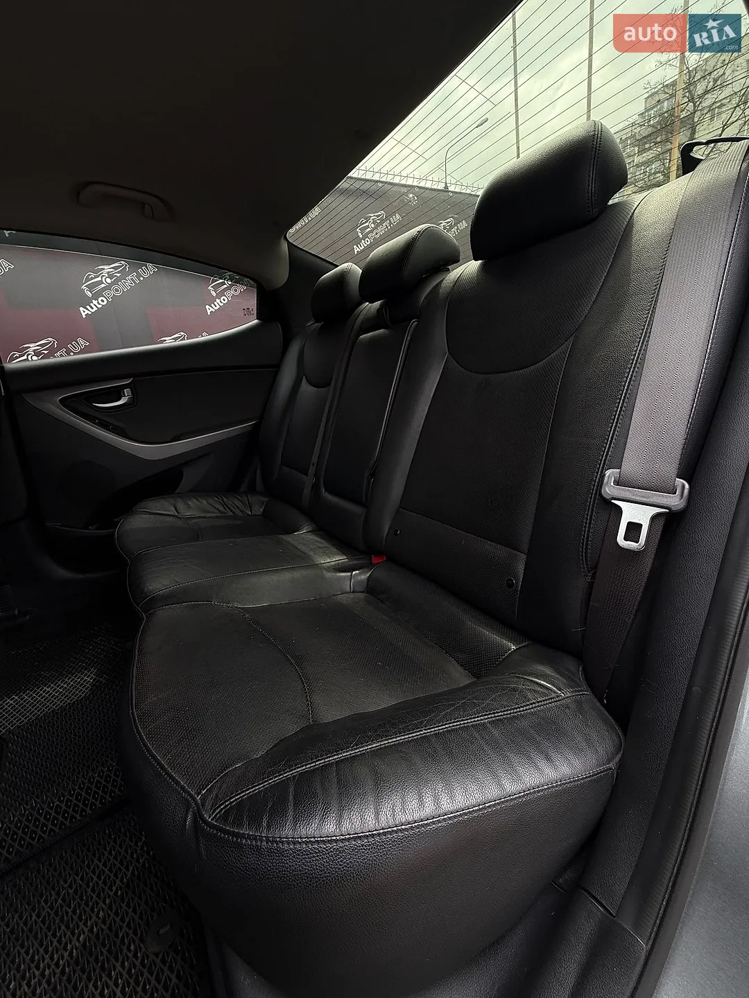 2015 Hyundai Elantra - мініатюра 21