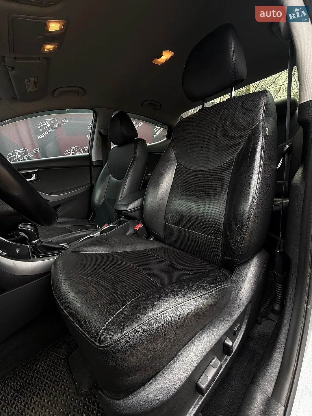 2015 Hyundai Elantra - мініатюра 23