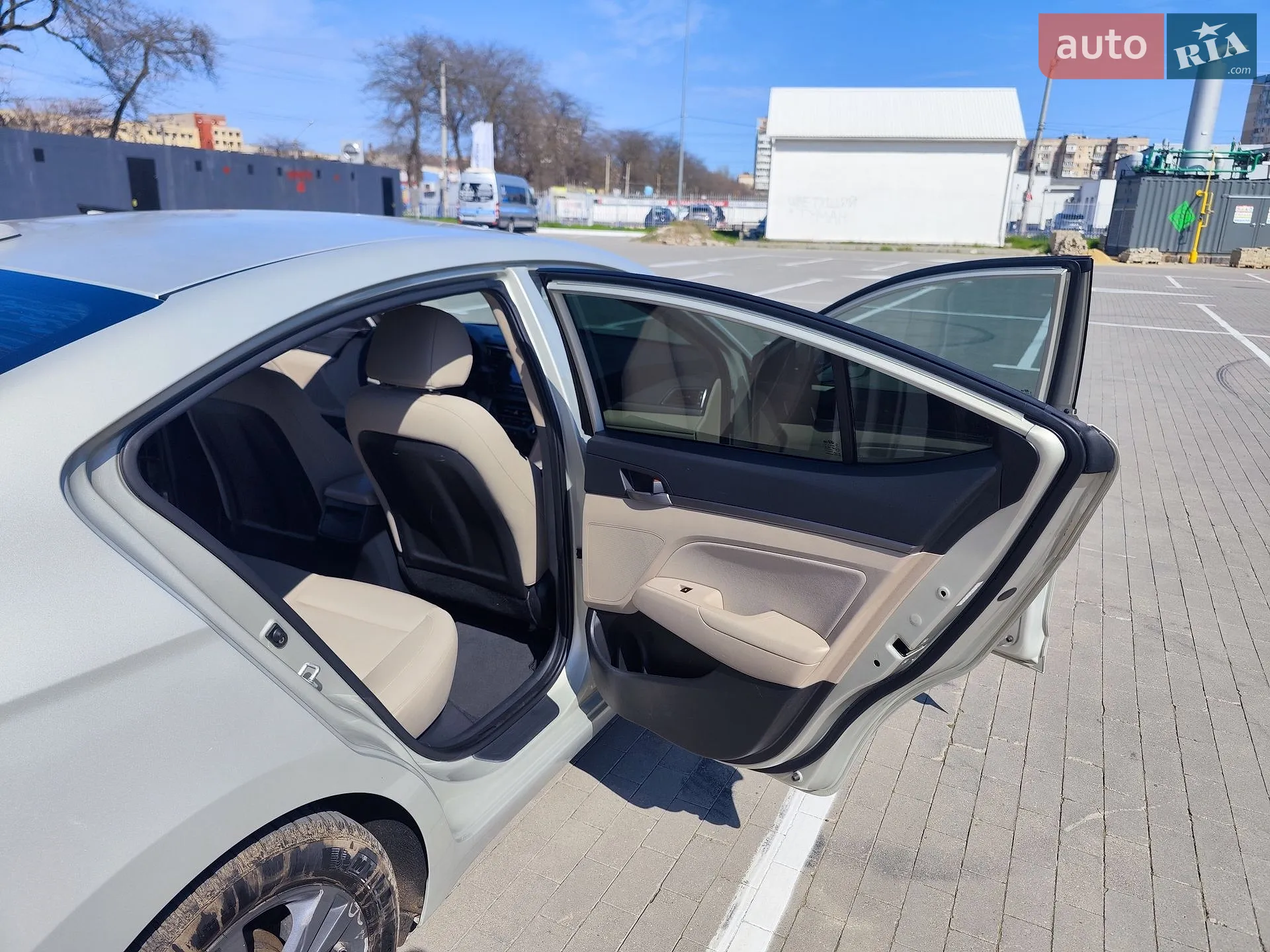 2016 Hyundai Elantra - мініатюра 15