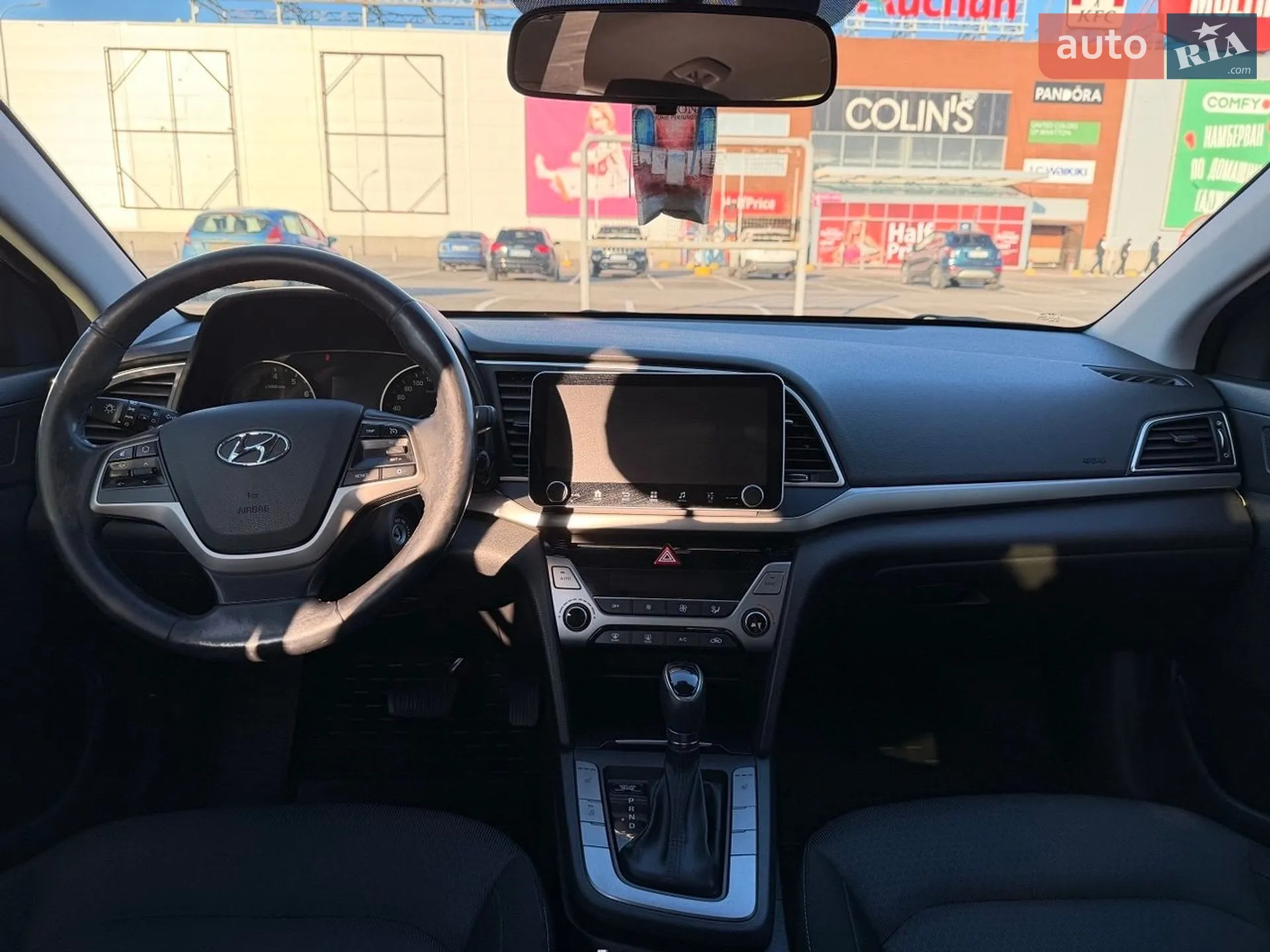 2018 Hyundai Elantra - мініатюра 3
