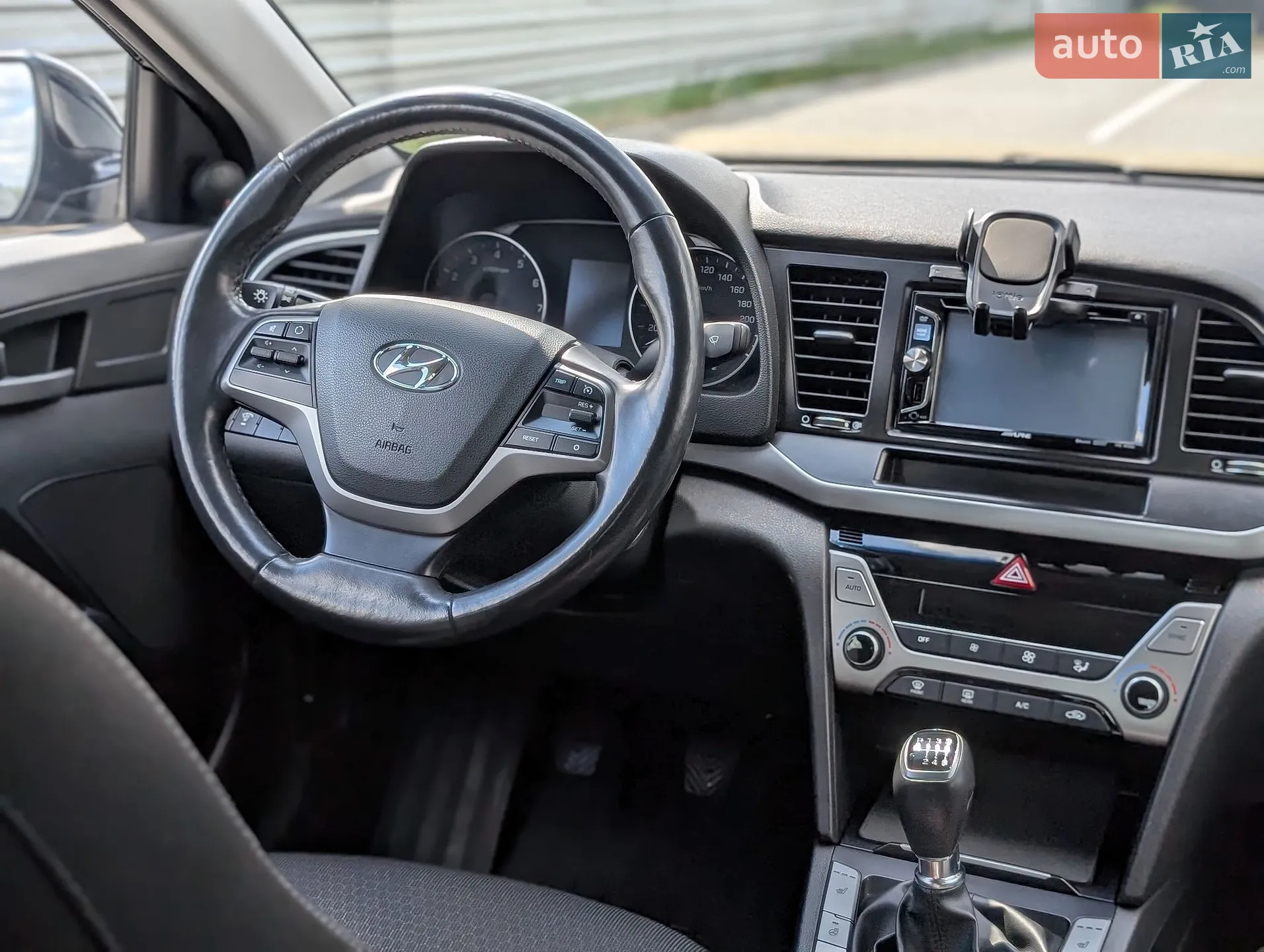 2018 Hyundai Elantra - мініатюра 10