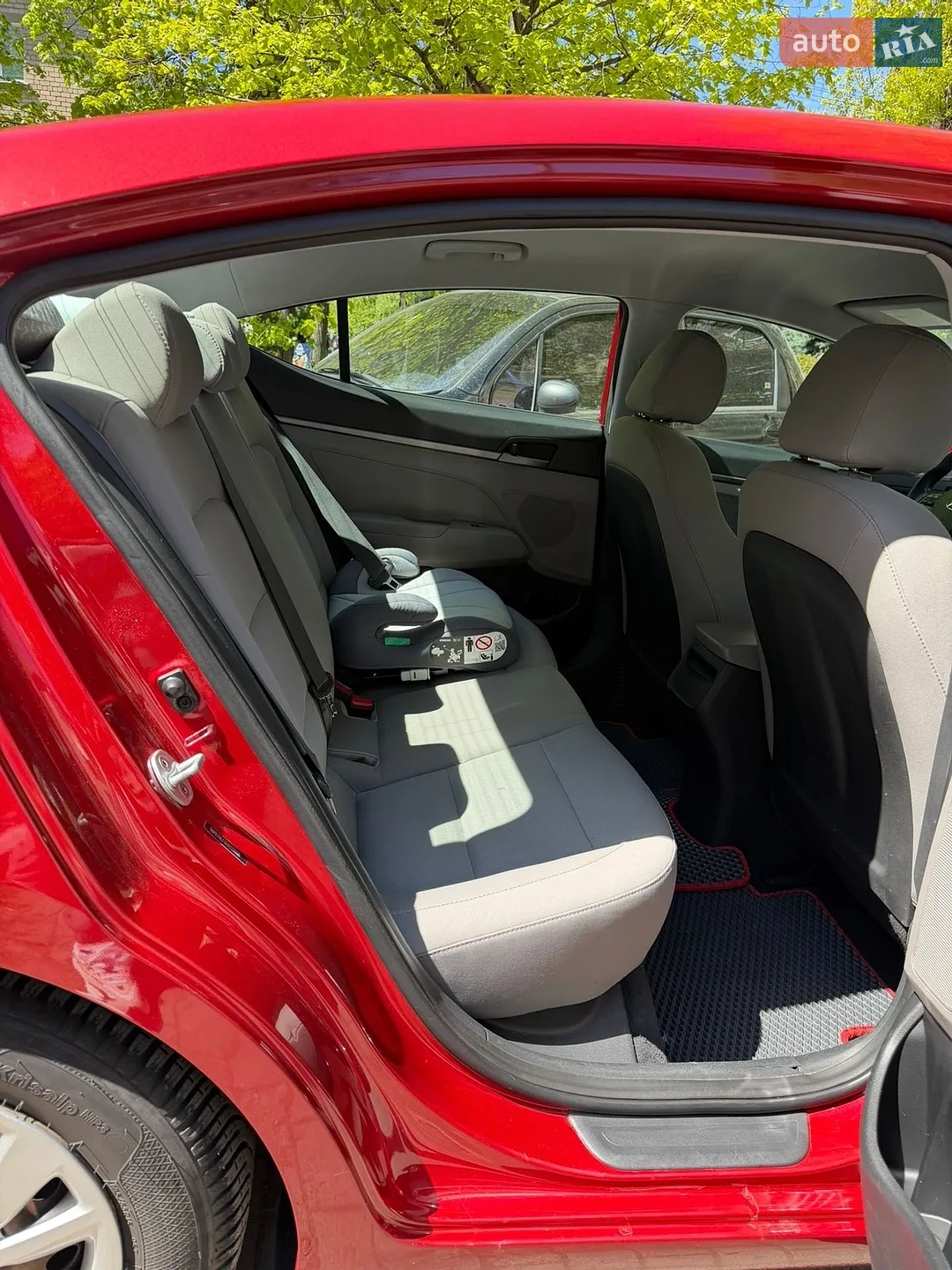 2016 Hyundai Elantra - мініатюра 9