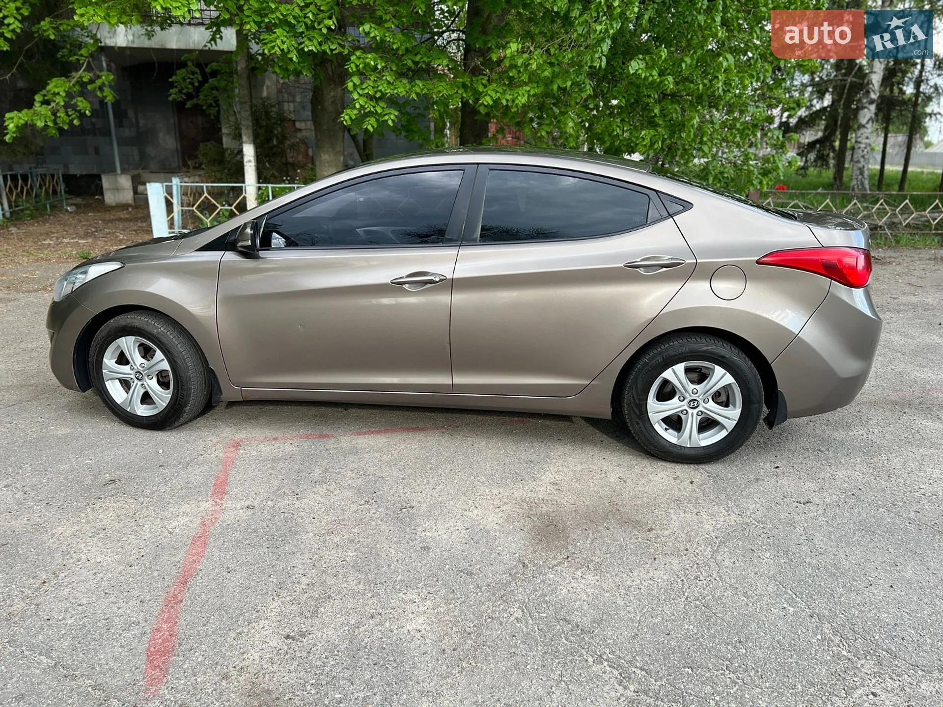 2011 Hyundai Elantra - мініатюра 8