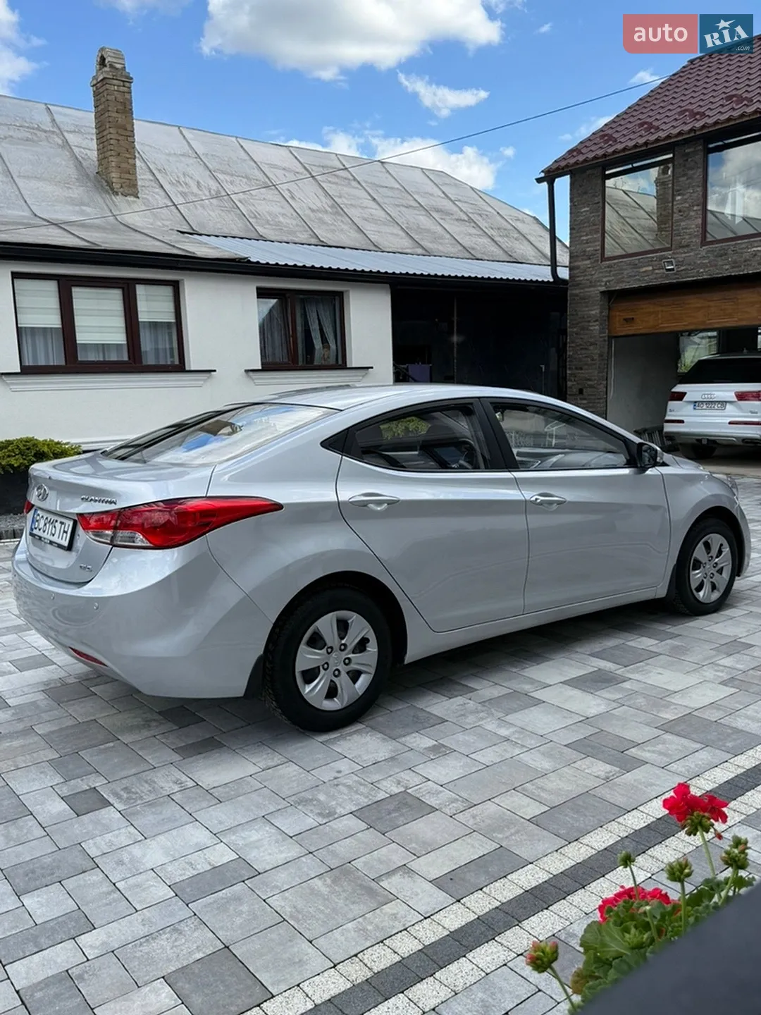 2011 Hyundai Elantra - мініатюра 6